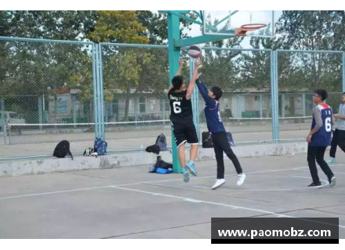 顶级运动员在比赛中斗志昂扬，如何通过不屈不挠的精神追求卓越